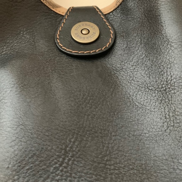 Vintage Burberry leather bag - Picture 11 of 13